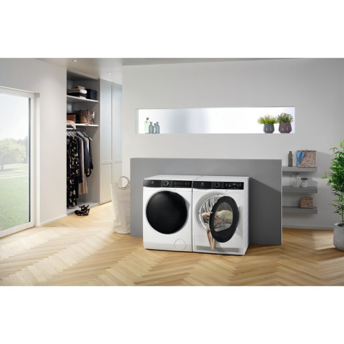 Uscator Rufe Electrolux EW8H258B, DelicateCare Cu Senzori SmartSense, A+ , 63.8 Cm